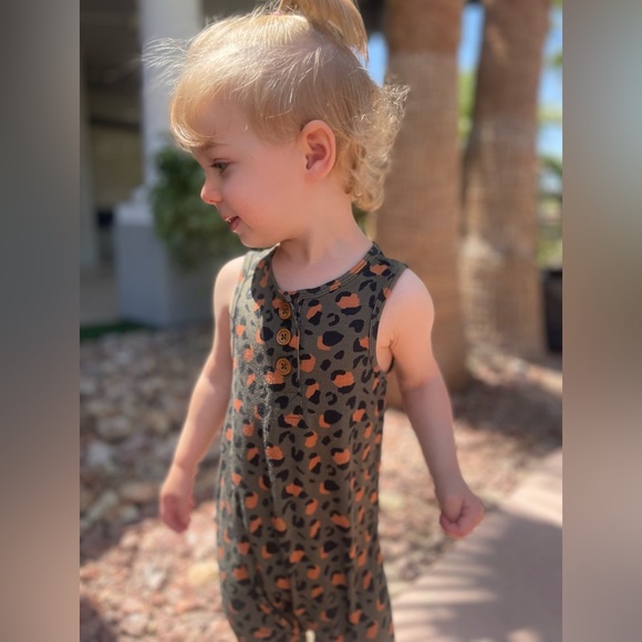 Posh Peanut Eli Racerback Henley Romper - Picture 2 of 12